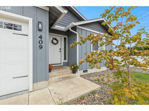 409 S State St, Sutherlin, OR, 97479-9853 | Card Image