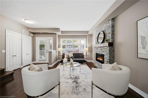 23-2460 Prince Michael Dr, Oakville, ON, L6H0G8 | Card Image