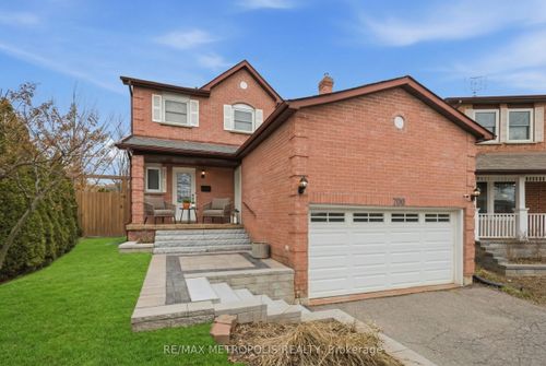 700 Mountjoy Crt, Oshawa, ON, L1K1W8 | Card Image
