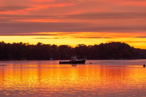 25-25 Little Bay Dr, Dover, NH, 03820-4163 | Card Image