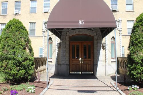 2k-85 Bronx River Rd, Yonkers, NY, 10704-4445 | Card Image