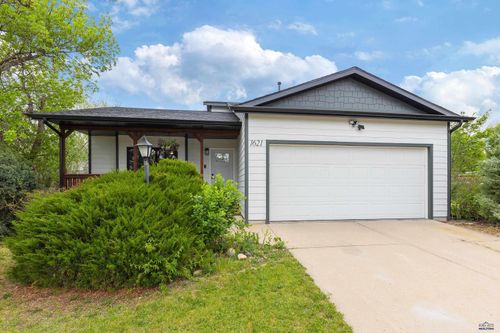 1621 Copperfield Dr, Rapid City, SD, 57703-4789 | Card Image
