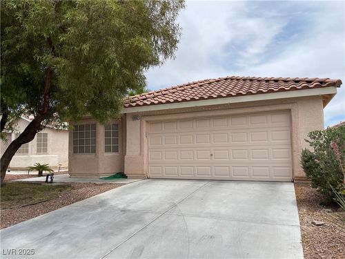 0-5002 Drifting Pebble St, North Las Vegas, NV, 89081-3056 | Card Image