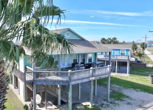 901 Meynig, Crystal Beach, TX, 77650-3408 | Card Image