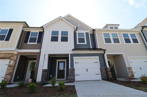 917 Kensley Grove Ln, Fuquay Varina, NC, 27526-3668 | Card Image