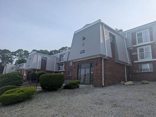 apt-2-300 Smithfield Rd, North Providence, RI, 02904-5171 | Card Image