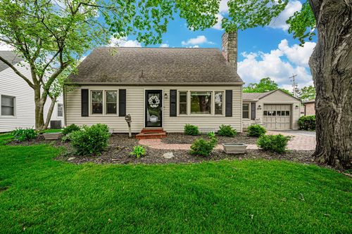 3218 Ainwick Rd, Upper Arlington, OH, 43221-1802 | Card Image