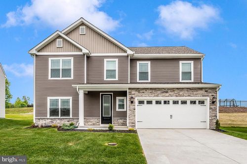 500 Abigail Ave, WAYNESBORO, PA, 17268-7902 | Card Image