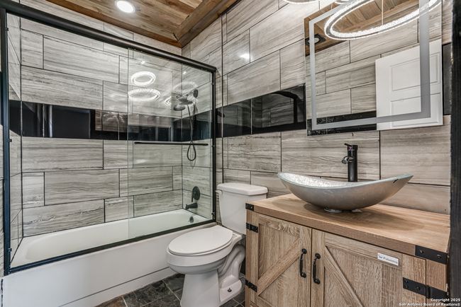 3330 Turnabout Loop, House other with 3 bedrooms, 2 bathrooms and null parking in Schertz TX | Image 18
