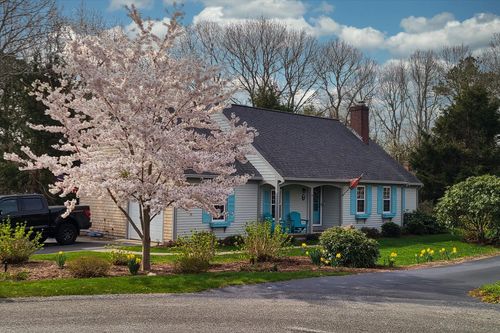 9 Washburn Pl, South Dennis, MA, 02660-2349 | Card Image