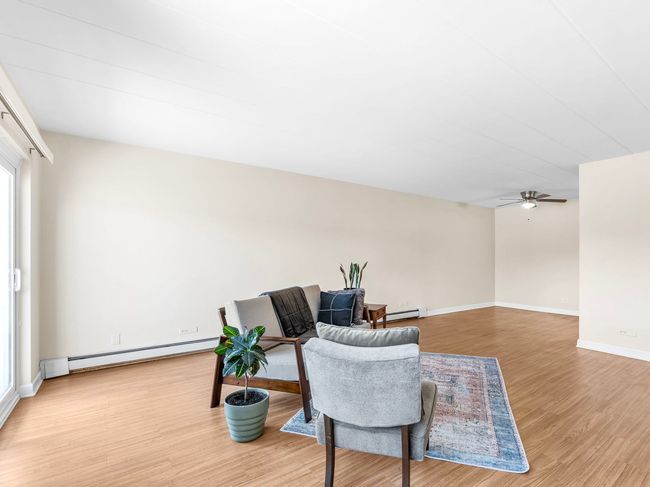 APT-204 - 1060 N Mill St, Condo with 2 bedrooms, 2 bathrooms and 1 parking in Naperville IL | Image 5