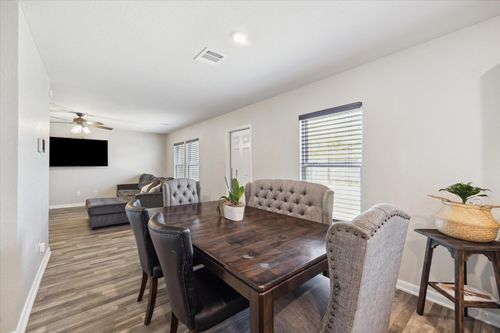 15519 Taylorcrest Dr, Conroe, TX, 77306-2239 | Card Image