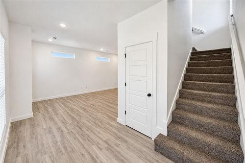 1031 Boardwalk Ave, Bentonville, AR, 72713-3249 | Card Image