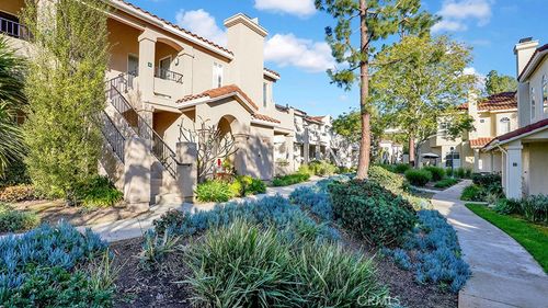 61 Whippoorwill Ln, Aliso Viejo, CA, 92656-1830 | Card Image