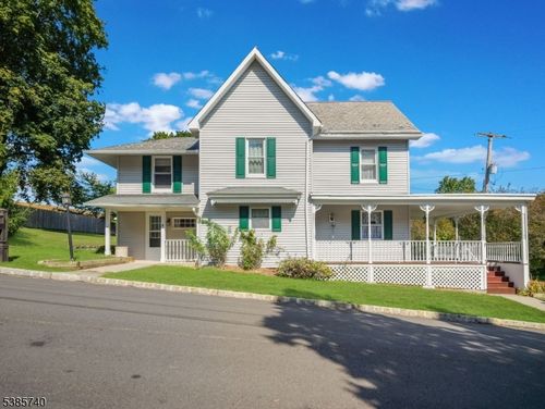 3 Smith St, Andover, NJ, 07821-4536 | Card Image