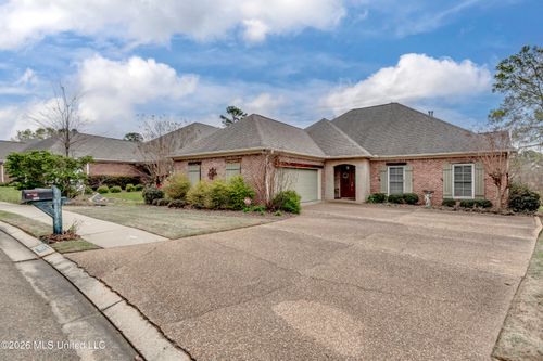 607 Willow Court Cir, Brandon, MS, 39047-7661 | Card Image