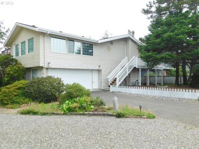 1210 195 Th St, House other with 3 bedrooms, 1 bathrooms and 4 parking in LongBeach WA | Image 1