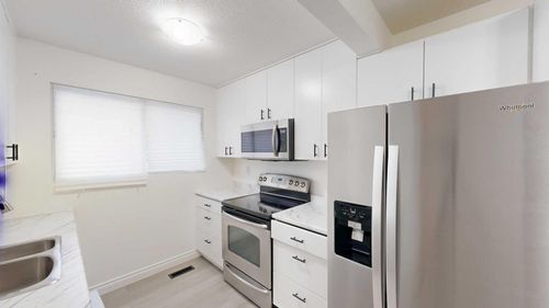 1-115 Lafayette Blvd W, Lethbridge, AB, T1K4B9 | Card Image