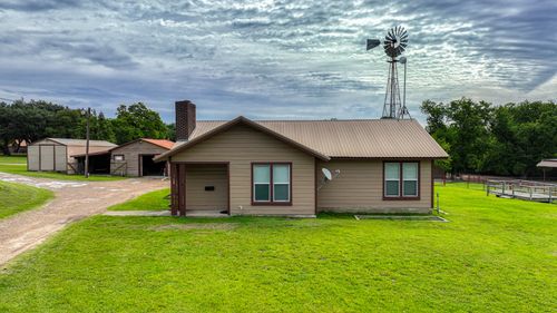 4820 N Fm 51, Weatherford, TX, 76085-6795 | Card Image