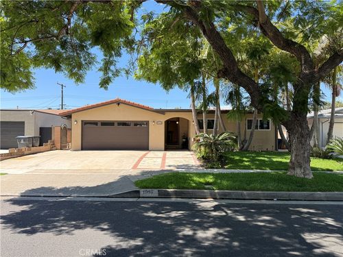 1916 S Wood St, Santa Ana, CA, 92704-4650 | Card Image