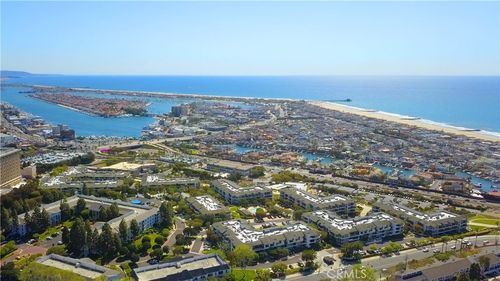 apt-112-260 Cagney Ln, Newport Beach, CA, 92663-2670 | Card Image