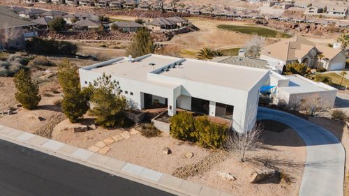 2176 S Southgate Hills Dr, St George, UT, 84770-8822 | Card Image