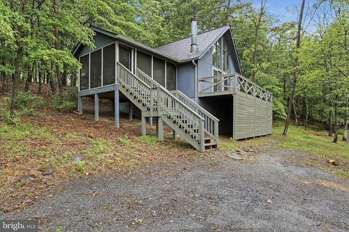 578 Walden Rd, HEDGESVILLE, WV, 25427-7524 | Card Image