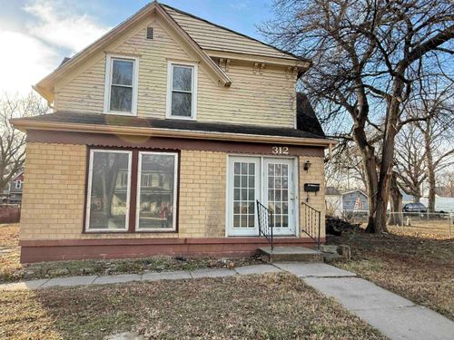 312 Crawford St, Clay Center, KS, 67432-2414 | Card Image