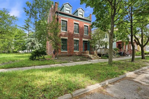 1356 Labrosse St, Detroit, MI, 48226-1014 | Card Image