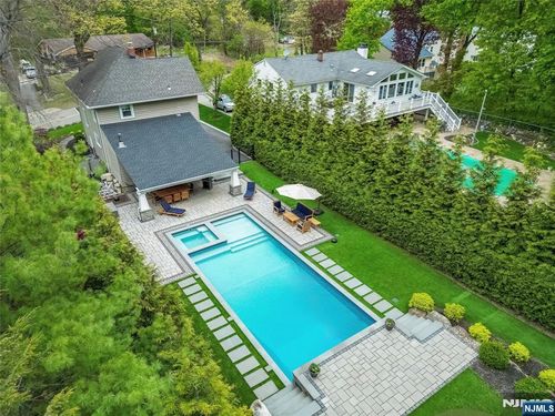 228 Miller Rd, Mahwah, NJ, 07430-1425 | Card Image
