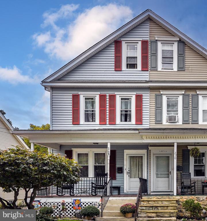 Monroe St, Bristol, PA 19007