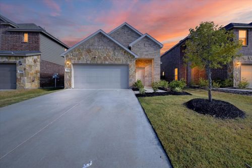 3920 Oak Creek Cir, Denison, TX, 75020-8002 | Card Image