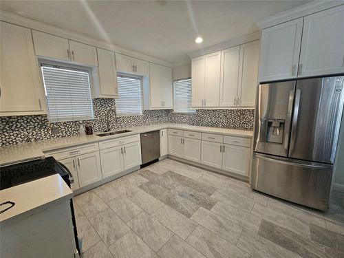 ste-b-2312 Blodgett St, Houston, TX, 77004-5491 | Card Image