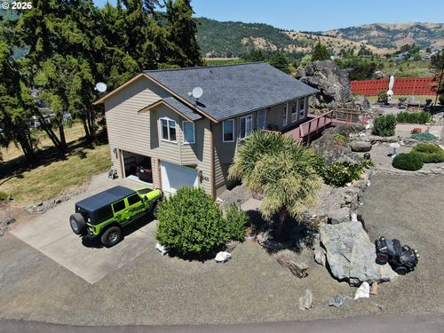 445 Rolling Hills Rd, Roseburg, OR, 97471-4785 | Card Image