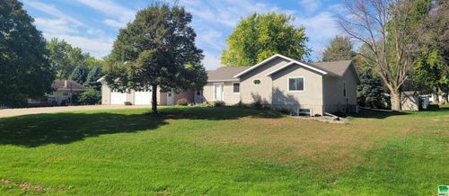 501 Joyce St, Sanborn, IA, 51248-1028 | Card Image