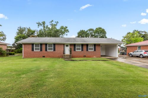 4301 Richardson Dr Nw, Huntsville, AL, 35816-3529 | Card Image
