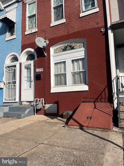 1329 N 9th St, READING, PA, 19604-1901 | Card Image