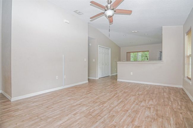 552 Calla Pl, House other with 3 bedrooms, 2 bathrooms and null parking in Polk City FL | Image 5