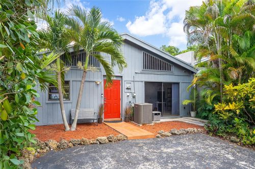 11209 Sw 114th Lane Cir, Miami, FL, 33176-3863 | Card Image