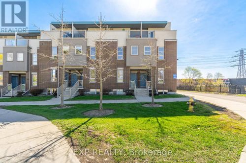 1-114 Caledonia Park Rd, Toronto, ON, M6H0B2 | Card Image