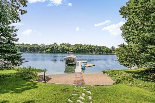 20695 Langevin Dr, Richmond, MN, 56368-8128 | Card Image