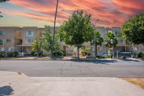 2-110 W Maple St, Glendale, CA, 91204 | Card Image