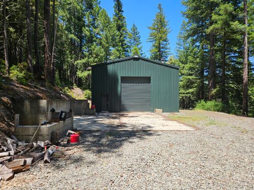 247 Twin Trees Ln, Garberville, CA, 95542-3800 | Card Image