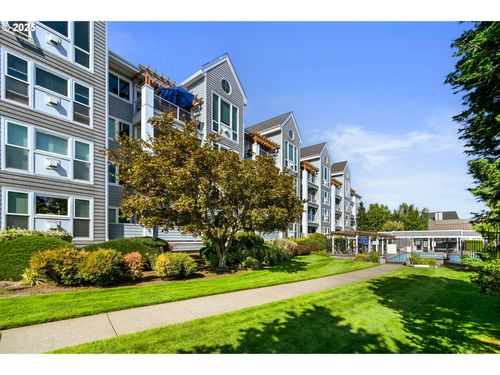 428-520 Se Columbia River Dr, Vancouver, WA, 98661-8031 | Card Image