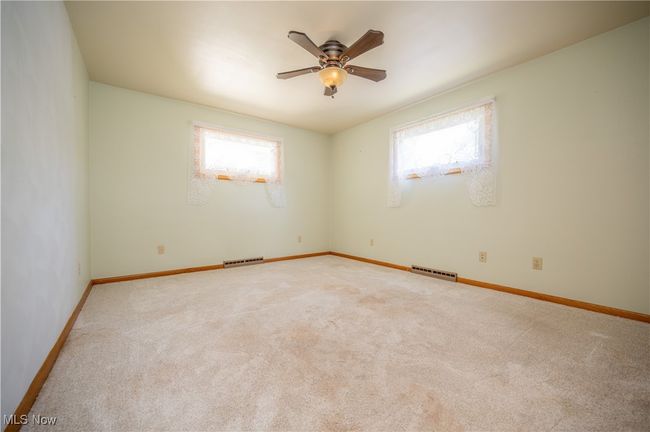 573 Grandview Ave, House other with 3 bedrooms, 2 bathrooms and null parking in East Palestine OH | Image 30