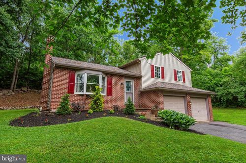 125 Boulder Dr, Denver, PA, 17517-9509 | Card Image