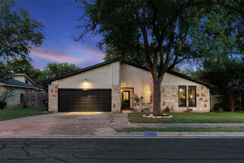 1705 Wild Horse Ln, Round Rock, TX, 78681-1867 | Card Image