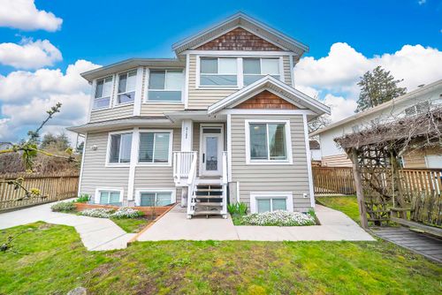 2123 Seventh Ave, New Westminster, BC, V3M2L7 | Card Image