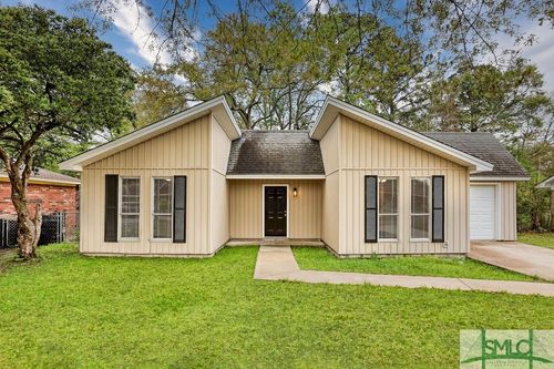214 Holiday Dr, Savannah, GA, 31419-9621 | Card Image