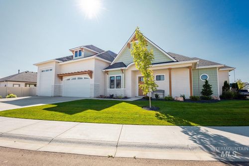 421 W Kinross St, Middleton, ID, 83644-1134 | Card Image